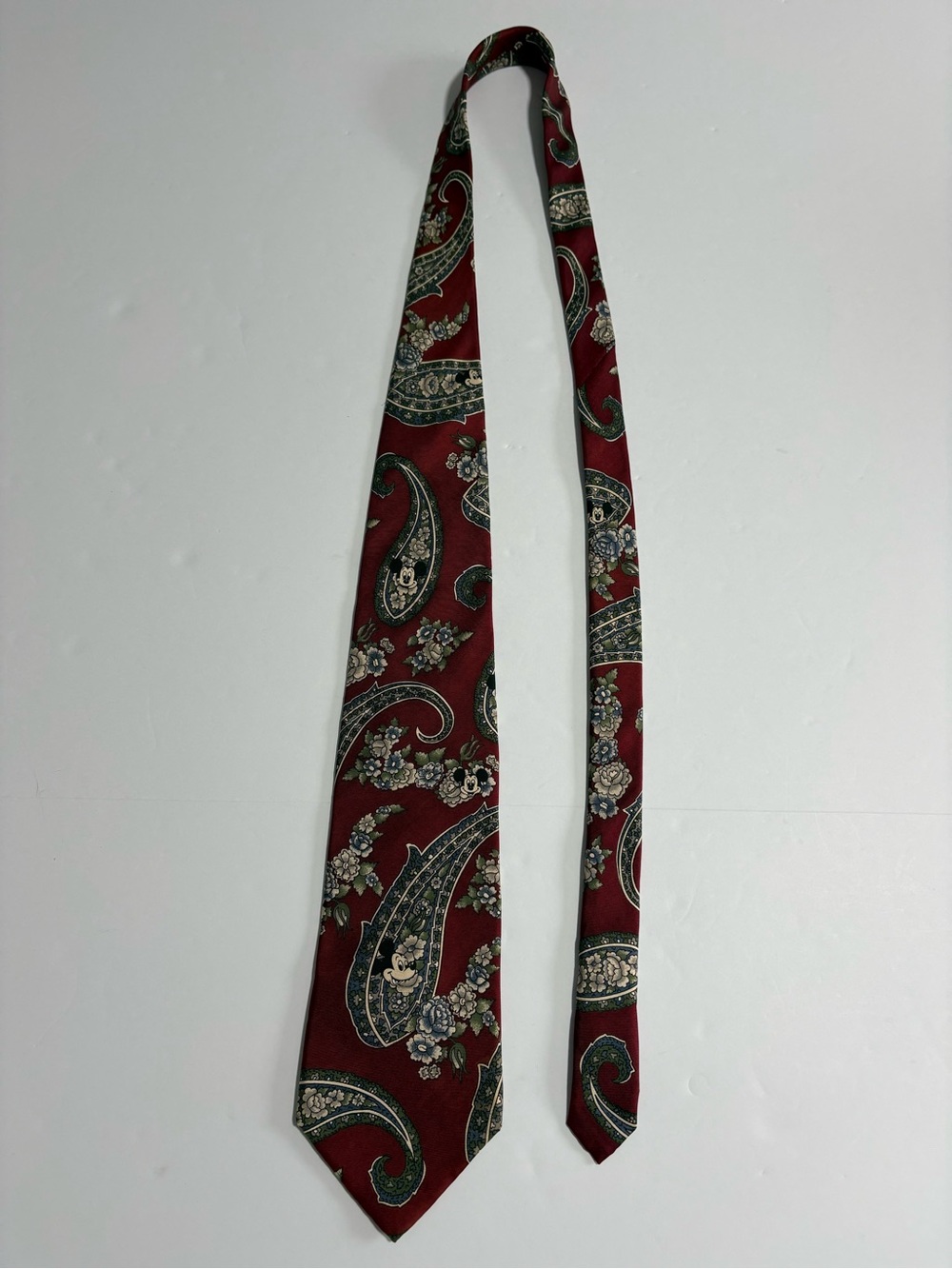 Vintage Walt Disney Mickey Mouse Goofy Paisley Tie 4” Wide Made in USA Burgundy